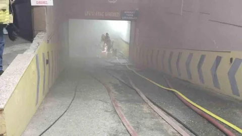 Çekmeköy'de Elektrikli Araç Yangını