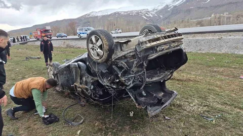 Van'da Trafik Kazası: 1 Ölü, 2 Yaralı