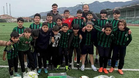 Genç Futbolcudan Vefa Örneği Denizli'de