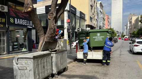 Mersin'de Çöp Konteynerleri Yenileniyor