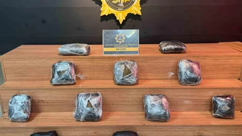 Uyuşturucu Valizden Çıktı