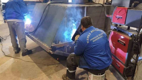 Kepez'de Çöp Konteyneri Çalışmaları