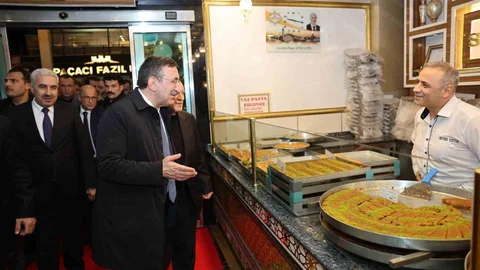 Cumhurbaşkanı Yardımcısı Yılmaz Diyarbakır’da Tatlı Ziyaret