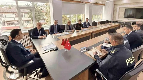 Orman Yangınlarıyla Mücadele Toplantısı Yapıldı