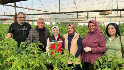 Aksu'da Kadın Çiftçiler Tarımda Öne Çıkıyor