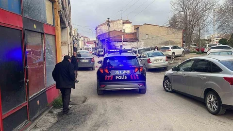Eskişehir'de Bıçaklı Kavga Yaşandı