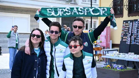 Bursaspor Taraftarları Eskişehir'de Turistik Gezide Bulundu