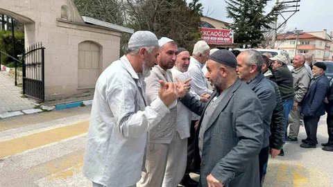 Afyonkarahisar'da Yaya Yaralandı