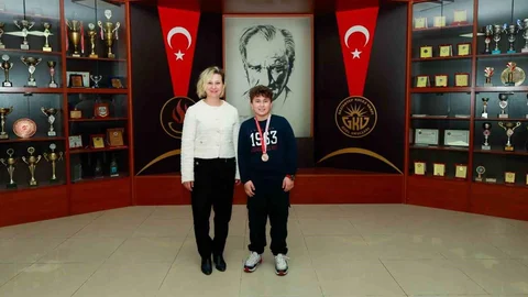 Gaziantep'te Boks Şampiyonu Çalışıcı