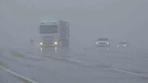 Van'da 50 Yerleşim Yeri Kapalı