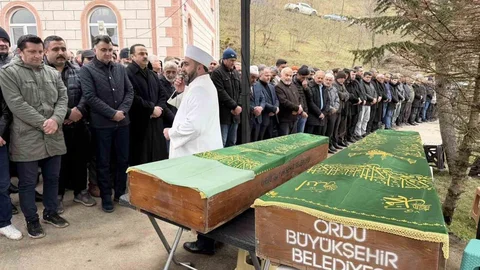 Baba ve Kızı Son Yolculuğuna Uğurlandı