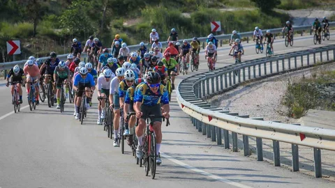 Gran Fondo Antalya'da Madalyalar Dağıtıldı