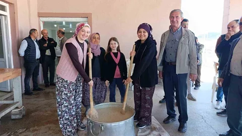 Gördes Tepeköy’de Geleneksel Hayır Etkinliği