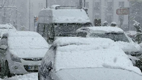 Hakkari'de 60 Yerleşim Yeri Yolu Kapandı