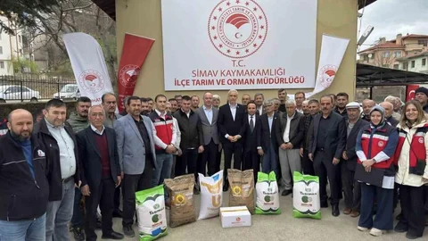 Simav'da Çiftçilere Tohum Desteği