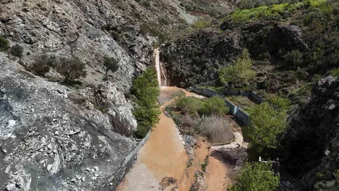 Tarihi Şelale Aşırı Yağışlarla Canlandı