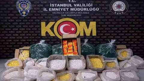 İstanbul'da Kaçak İlaç Operasyonu