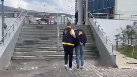 İskenderun’da Hapis Cezasıyla Aranan Şahıs Yakalandı