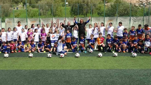 Mersin Üniversitesi'nde Sporla Gençler Yetişiyor