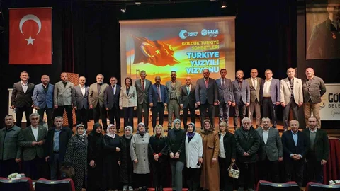 Gölcük'te "Türkiye Yüzyılı" Buluşması Yapıldı