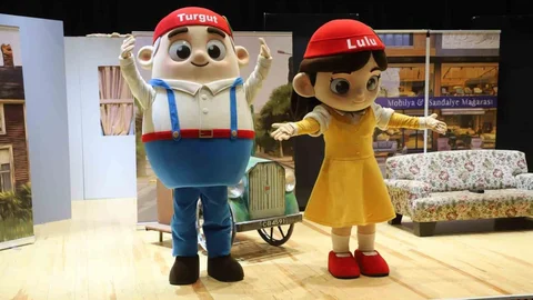 Turgutlu'da Tiyatro Gösterimi Yapıldı