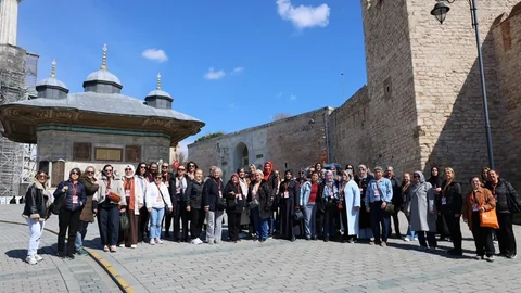 Küçükçekmece'de Kültür Gezileri Devam Ediyor