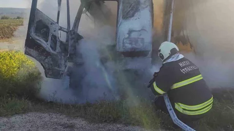 Kırıkhan'da Kamyon Yangını Gerçekleşti