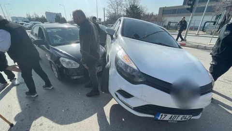Karaman'da Trafik Kazası Meydana Geldi