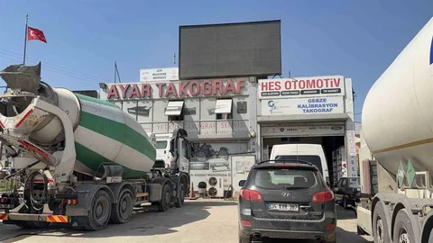 Gebze'de İş Yerinde Yangın İle Mücadele