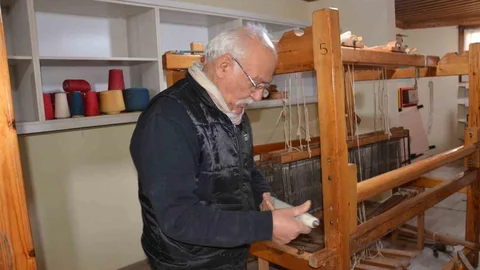 Babadağ'da El Dokuma Geleneği Yeniden Canlanıyor