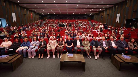 Denizli'de Gençler İçin Yapay Zeka Eğitimi