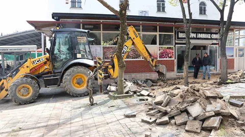 İhsaniye Eski Köy Meydanı Yenileniyor