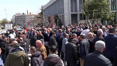 İstanbul'da Özel Halk Otobüsü Esnafı Uyarıyor