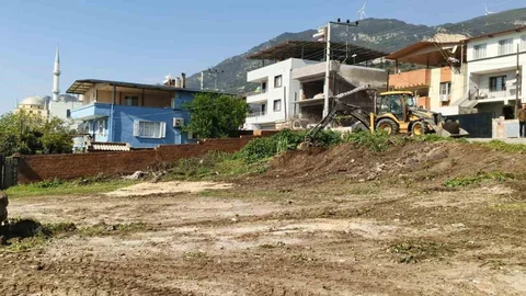 Söke Belediyesi'nden Yeşil Alan Hamlesi