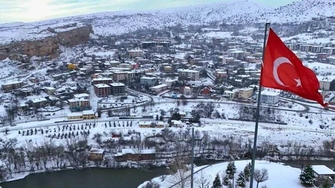 Kemah'ta 4 Büyüklüğünde Deprem Oldu