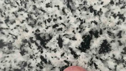 Elazığ'da Şeker İçinden Taş Çıktı