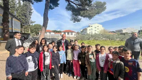 Aydın'da Çocuklar İçin Parke Taşı Çalışması