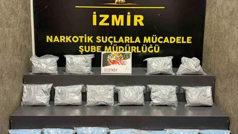 İzmir'de Uyuşturucu Operasyonları
