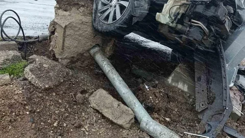 Patnos'ta Yağışlı Hava Kazaya Neden Oldu