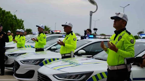 Samsun'da Emniyete Araç Desteği Sağlandı