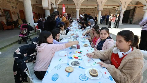 Rengarenk Bir Gün Çocukları Sevindirdi