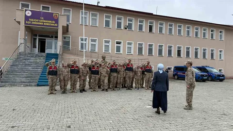 Ağrı’da Özel Bireylerden Temsili Askerlik Etkinliği