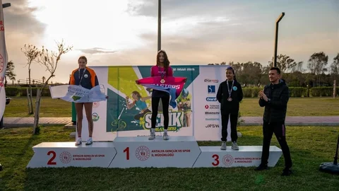 Osmangazi Sporcuları Başarıya Doymuyor