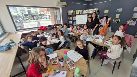 Ayvalık'ta Resim Atölyelerine İlgi Var