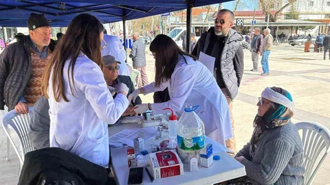 Deprem Sonrası Sındırgı'da Sağlık Etkinliği