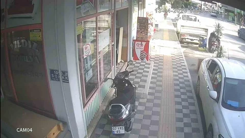 Antalya'da Motosiklet Hırsızlığı Yaşandı