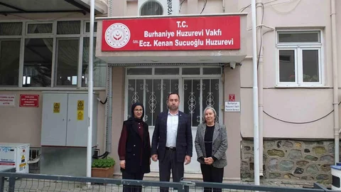 Burhaniye'de Huzurevi Yenilendi