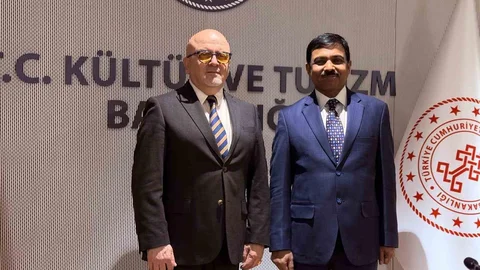 Türkiye-Hindistan Sinema İşbirliği Gelişiyor