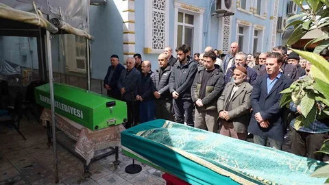 Samsun'da İki Kardeş Yan Yana Defnedildi