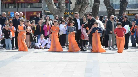 Sinop'ta Renkli Çocuk Şenliği